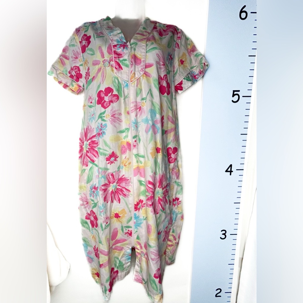 Miss Elaine Full‎ Zip Pink Floral Cottagecore Nightgown Pajama Robe Small